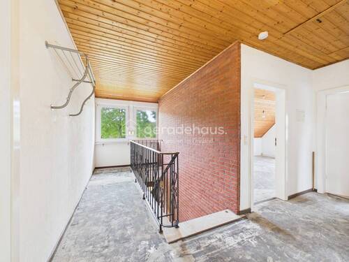 CAM03818G0-PR0041-STILL024 - 