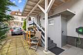 Hintereingang/Stellplatz - 