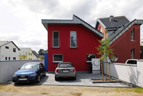 Bild 1 - ArchitektenhausErstbezug 1.11.2025 3 Zi.,2 Terrassen und kleiner Garten
