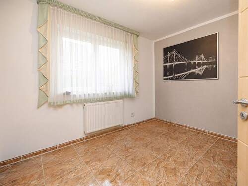 Büro im Erdgeschoss - 