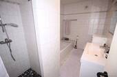 Dusch- und Wannenbad - 