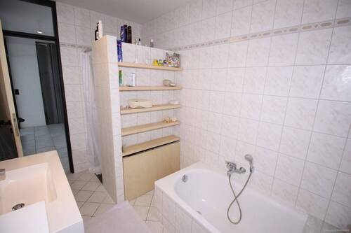 Dusch- und Wannenbad - 