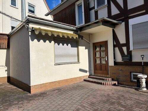 Wohnhauseingang vom Hof - 