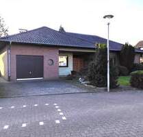 RESERVIERT!! Schicker, gepflegter Winkelbungalow mit Keller und Ausbaureserve – erstklassige Wohnlage in Epe - Gronau