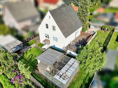 Luftaufnahme - 'Gemütliches Einfamilienhaus in idyllischer Lage - Hochkirch, EW 65'