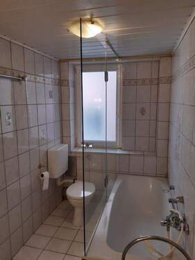 Bad mit Fenster - 