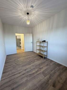 Office/Kinderzimmer - 