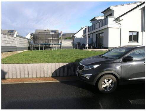 Ansicht mit Terrasse - 