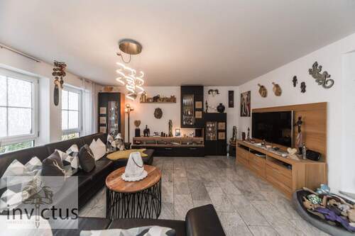 Wohnzimmer - Einfamilienhaus mit 280,00 m&sup2; in Leingarten / Schluchtern zum Kaufen