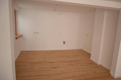 Küche mit allen Anschlüssen - 5 Zimmer Mehrfamilienhaus, Wohnhaus in Bad Tölz