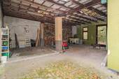 Unterbringung Maschinen und Kaminholz - 