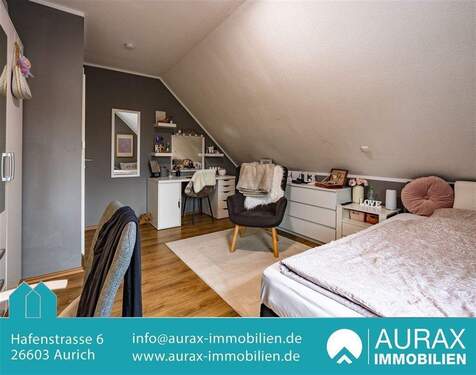 Schlafzimmer II OG - 