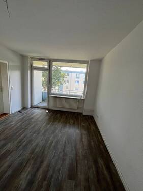 Wohnzimmer - Etagenwohnung mit 67,80 m² in Rendsburg zur Miete