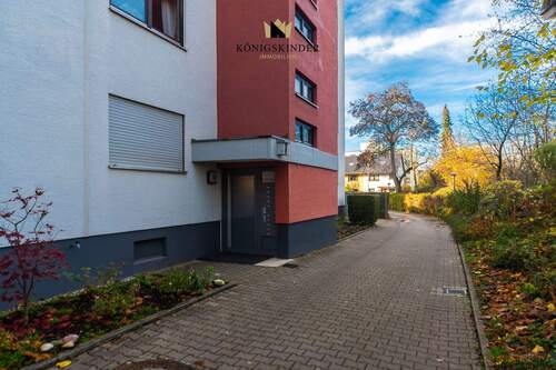 Außenansicht - Modernes Wohnen mit Komfort - 4,5-Zimmer-Wohnung in zentraler Lage von Gerlingen