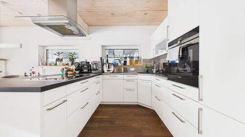 Küche.jpg - 5 Zimmer Reihenendhaus in Diedorf