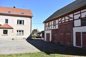 Hausansicht/Scheune - 