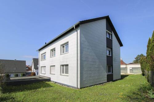 Hausansicht - 1 Zimmer Mehrfamilienhaus, Wohnhaus in Heimsheim