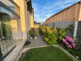 Seitenansicht im Sommer - 