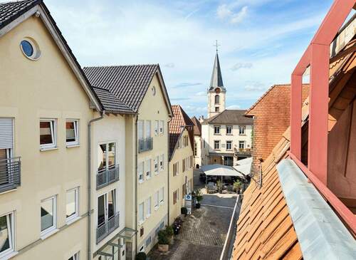 Blick zum Rathausplatz - 3 Zimmer Etagenwohnung zum Kaufen in Wiesloch