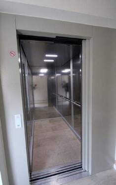 Aufzug - Etagenwohnung mit 36,90 m&sup2; in Dresden zur Miete