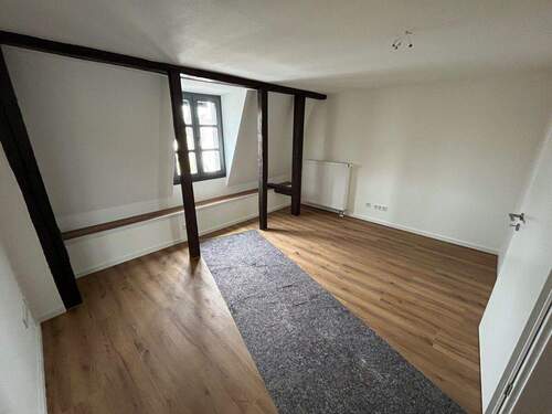 Schlafzimmer 1 - 5 Zimmer Etagenwohnung zur Miete in Regensburg / Reinhausen