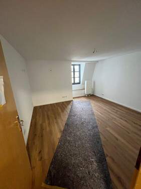 Schlafzimmer 3 - Etagenwohnung mit 110,00 m&sup2; in Regensburg / Reinhausen zur Miete