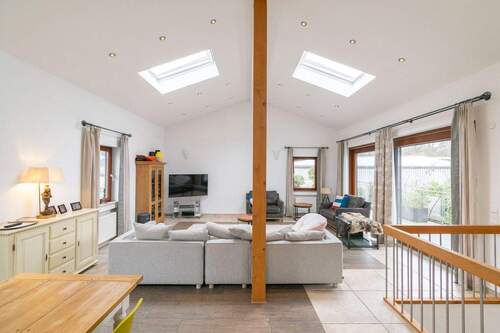 Wohnen.jpg - 8 Zimmer Einfamilienhaus zur Miete in Tettnang