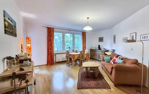 Wohn-/ Essbereich I - 2 Zimmer Etagenwohnung in Frankfurt am Main