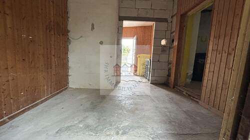 3 - Flur EG - 6 Zimmer Reihenmittelhaus in Ballenstedt