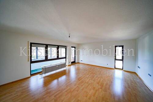 Wohnzimmer - 2 Zimmer Etagenwohnung in Balingen