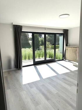Wohnzimmer mit Terrasse - 