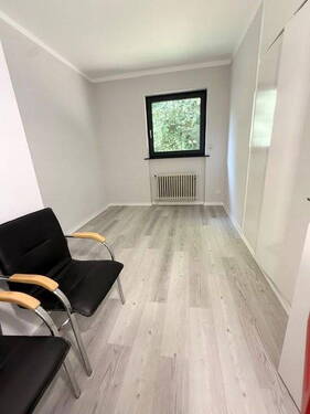 Zimmer 2 - 