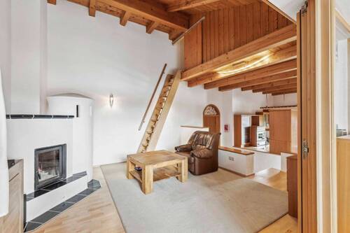 Wohnzimmer - Etagenwohnung mit 117,00 m² in Stephanskirchen zum Kaufen