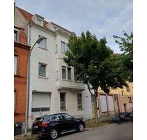 Stilvolles Stadthaus mit Innenhof und Garage, mit 13 Apartments + 1 Aufenthaltsraum, in Saarbrücken Nähe Innenstadt (Beethovenplatz)