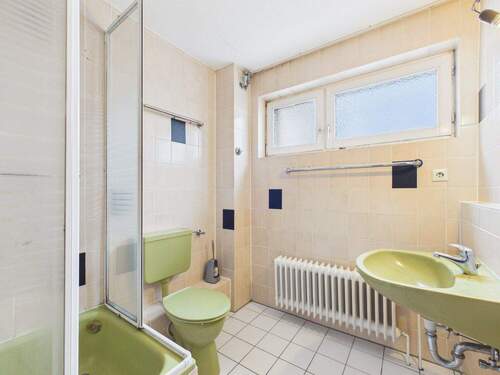 Badezimmer im 2. Obergeschoss - 