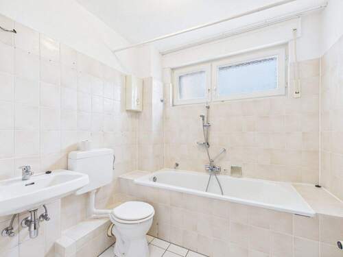 Badezimmer 1. Obergeschoss - 