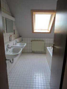 Tageslichtbad - Etagenwohnung mit 66,60 m&sup2; in Crailsheim / Altenmünster zum Kaufen