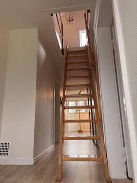 Treppe ins Dachgeschoss - 