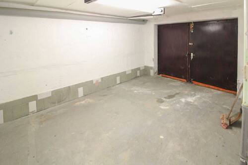 Garage - 