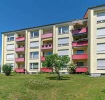 Bezugsfreie 3-Zimmer- Wohnung mit Balkon und Garage in gefragter Wohnlage - Friedrichshafen
