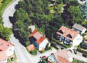 mit Baumbestand - Bauplatz mit zwei großen Gewölbekellern