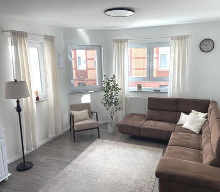 Bild 1 - 4-Zimmer-Wohnung im EG, mit viel Tageslicht!
