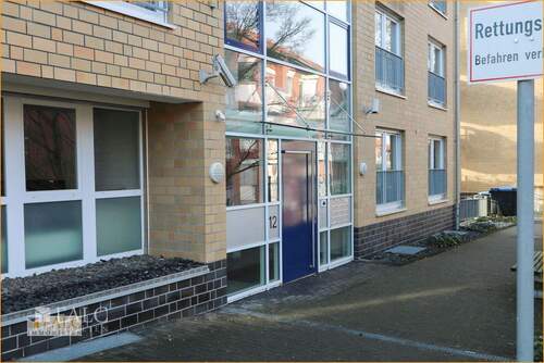 Hausingang - 4 Zimmer Etagenwohnung zum Kaufen in Grevenbroich