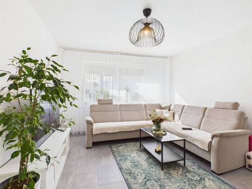 Wohnzimmer Bild 2 - Sicheres Investment: Vermietete 3-Zimmer-Wohnung im Herzen von Castrop-Rauxel