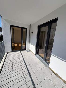 Balkon WE 25.jpg - Etagenwohnung mit 96,00 m&sup2; in Nürnberg zum Kaufen