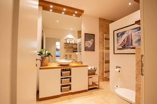 Gästebad mit Dusche - 