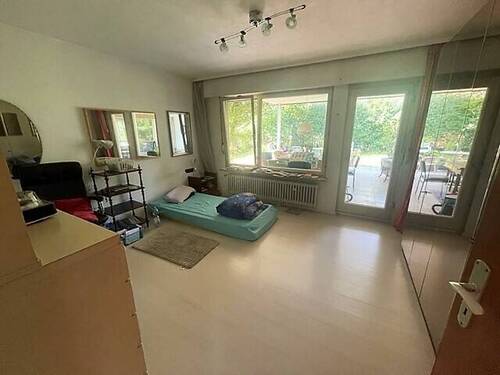 Schlafzimmer EG - 