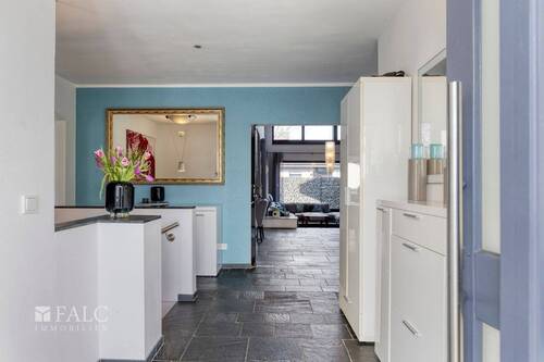 Diele - 7 Zimmer Einfamilienhaus in Pulheim