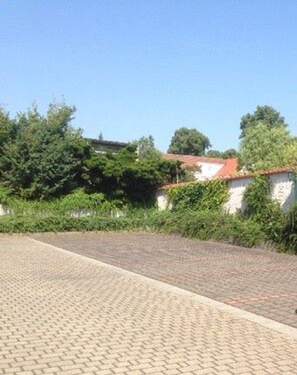 11 Kfz Stellplatz.jpg - 