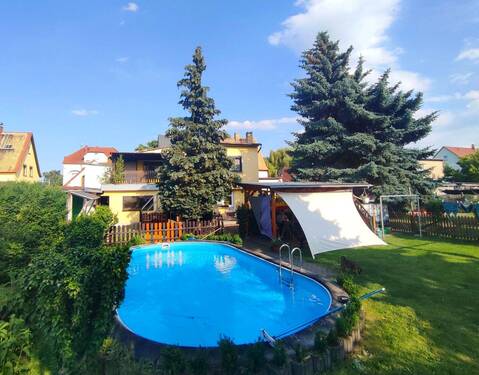 Pool - 6 Zimmer Doppelhaushälfte in Krostitz